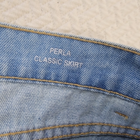 Velvet Heart Pearl Embellished Denim Skirt Distressed Frayed Hem Size 25 Boho - Picture 10 of 16